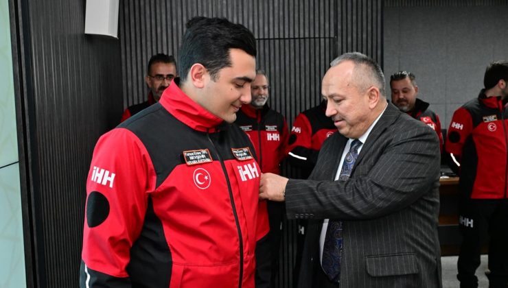 İHH Arama Kurtarma Ekibine Akreditasyon Brövesi