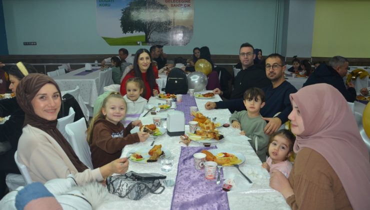 Kardelen Koleji’nde 1. Sınıf Öğretmen Tanıtım Toplantısı