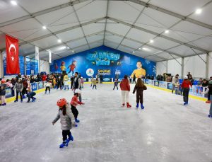 Nevşehir Buz Pateni Pisti Törenle Hizmete Açıldı