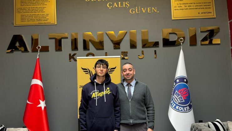 Altınyıldız Koleji Fen Lisesi Öğrencisi Amerika’da Dünya Çapında Prestijli Hackathon Etkinliğinde Ülkemizi Temsil Etti