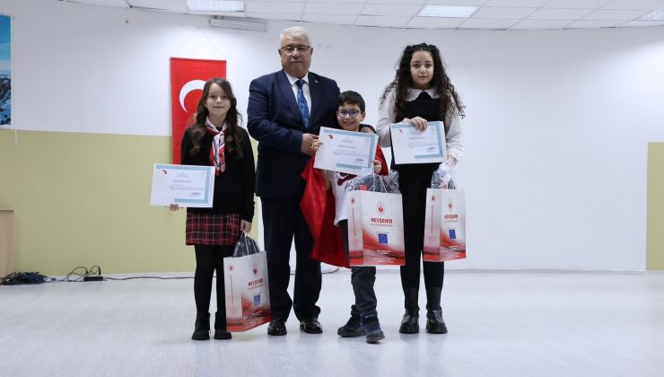 “Korkma! Gençliğin Ruhu Burada!” Temalı İstiklal Marşı’nı Güzel Okuma Yarışması