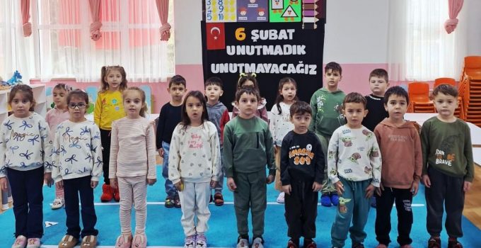 6 Şubat Depreminde Vefat Eden Vatandaşlarımız Okullarda Anıldı