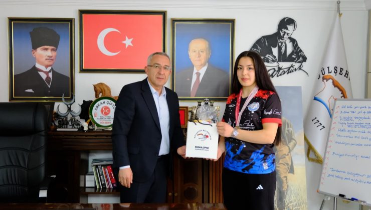 Türkiye Şampiyonu Öğrenciden Başkan Çiftci’ye Anlamlı Ziyaret