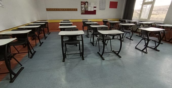 Altınyıldızda Öğrenciler Yeni Sıralarla İkinci Döneme Başladı