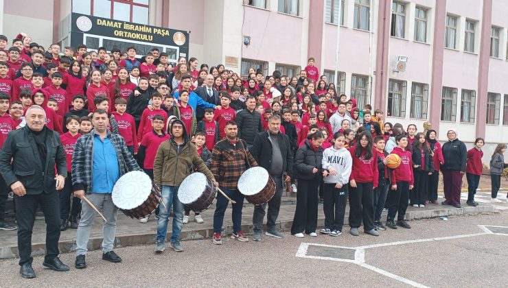 Güzelyurt Mahallesi’nde Ramazan Coşkusu Davul ve Zurnayla Karşılandı
