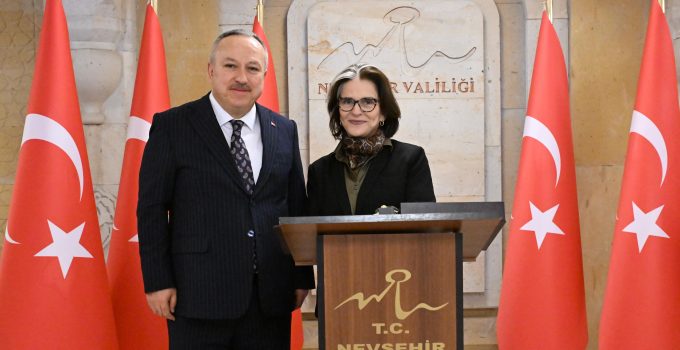 Gilda Motta Santos Neves’den Vali Fidan’a Ziyaret