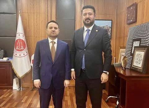 Milletvekili Emre Çalışkan’dan Adalet Bakanı Olarak Atanan Nevşehirli Hemşehrimiz Akın Gürlek’e Tebrik