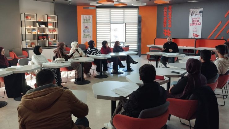 NEVÜ’de “İlerlemeci Tarih” ve “Nebevî Ufuk” Tartışıldı