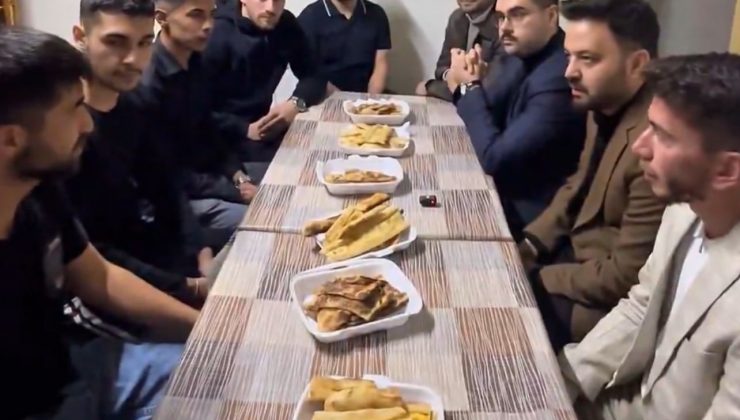 Başkan Aygün ve Teşkilatı Öğrencilerle Sahurda Buluştu