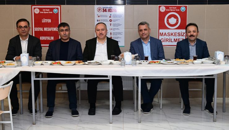 Nevşehir’de Cihannüma Derneği’nden Sahur Programı