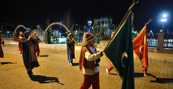Sahur Geleneği Nevşehir Sokaklarında Sürüyor