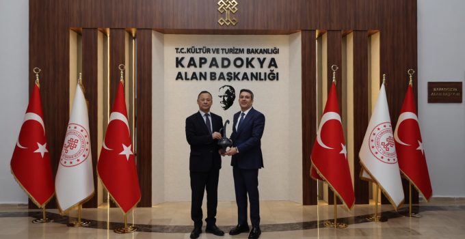 Kırgızistan’ın Ankara Büyükelçisi Kazakbaev’den NEVÜ’ye Ziyaret