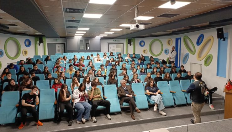 Nevşehir’de 500 Öğrenciye Siber Güvenlik Eğitimi Verildi