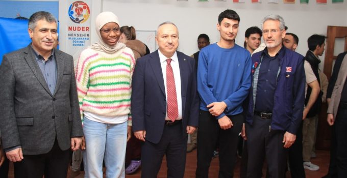 Vali Fidan Nevşehir’de Uluslararası Öğrencilerle İftarda Bir Araya Geldi