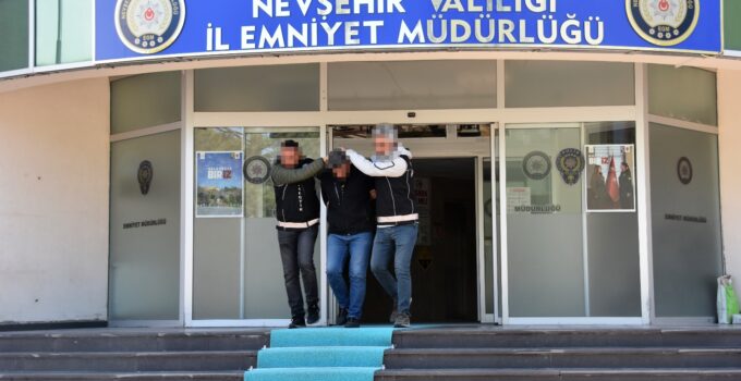 “Yutma Yöntemi” ile Uyuşturucu Sevkiyatına Darbe, 2 Şüpheli Tutuklandı
