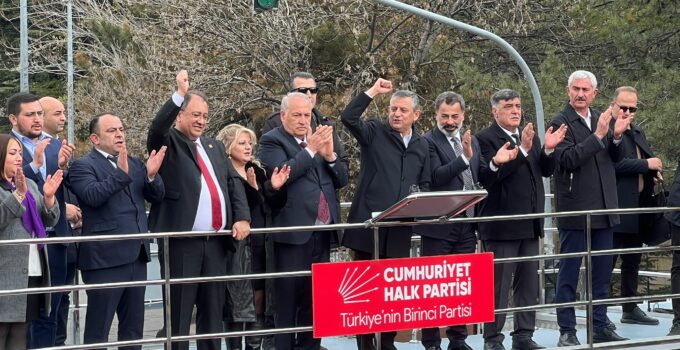 Özgür Özel Nevşehir’de Konuştu: Turizm, Ulaşım ve Ekonomi Mesajları Verdi