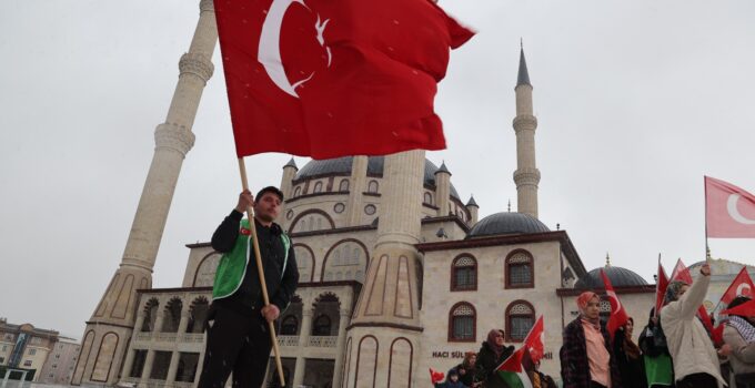 Nevşehir’de Filistin İçin Konvoy: Meydanlarda ‘Zulme Sessiz Kalma’ Mesajı