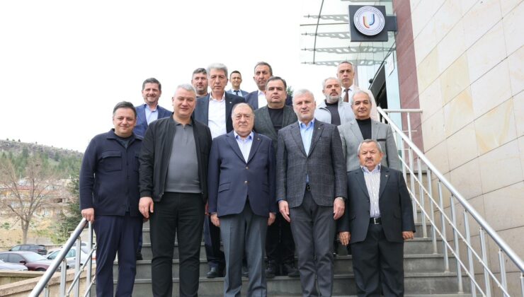 Sakarya TSO Heyetinden Parmaksız’a Ziyaret