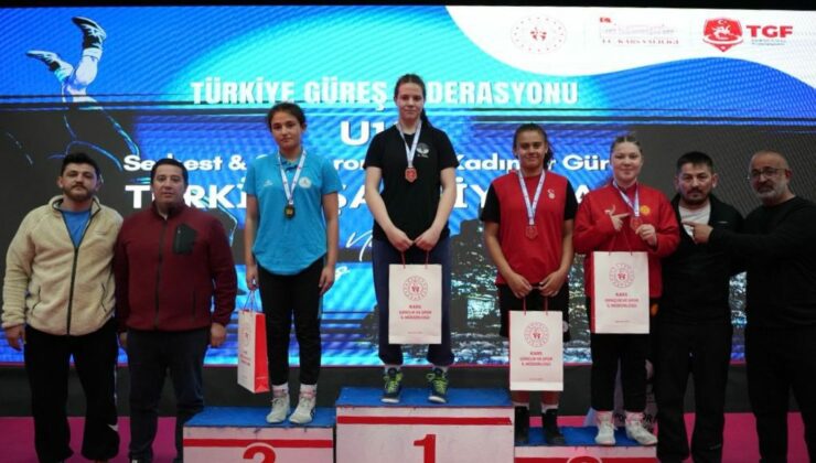 Kadınlar Güreş Şampiyonası’nda Gurur Verici Başarı