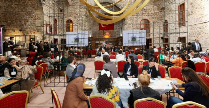 NEVÜ Akademisyenleri “Toplumsal Katkı ve Sosyal İnovasyon Zirvesi”nde Projelerini Sundu