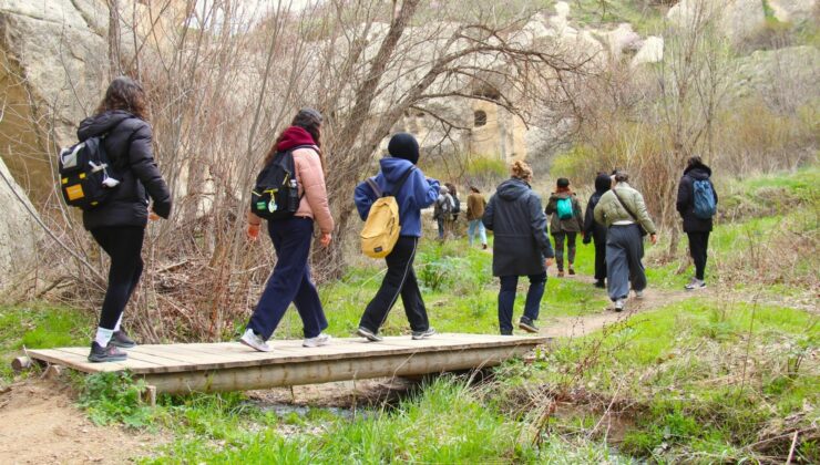 NEVÜ Ailesi Gomeda Vadisi Yürüyüşünde Buluştu