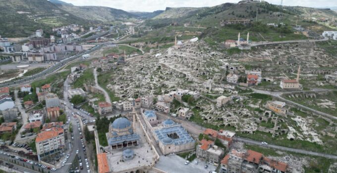 “Kapadokya Mahallesi” İsmi Nevşehir Belediyesi Meclisi’nde Onaylandı