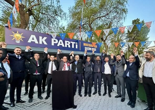 Cumhur İttifakı Mustafapaşa’da Güç Gösterisi Yaptı: Mustafa Özer’e Coşkulu Tanıtım