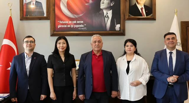 Kırgız Heyetten Göreme Belediye Başkanı Ömer Eren’e Ziyaret