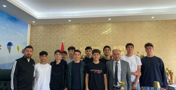 Kardelen Futsal Takımı İl Üçüncüsü Oldu