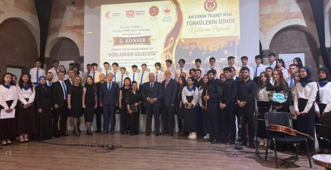 “Türkülerin İzinde Kültürün Peşinde” Programı Düzenlendi