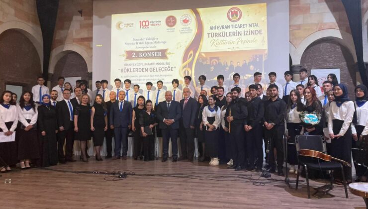 “Türkülerin İzinde Kültürün Peşinde” Programı Düzenlendi