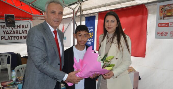 Kardelenli Yazara Okul Müdüründen Destek Ziyareti