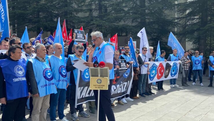 Kamu Çalışanları Sendikal Esaret Altındadır