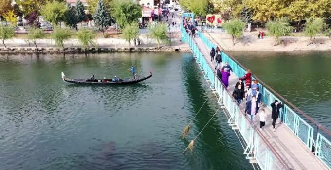 Avanos’ta Kızılırmak Tedbirleri: Asma Köprü Gece Saatlerinde Kapatılacak