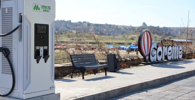 Göreme’de Elektrikli Araçlara Şarj Kolaylığı