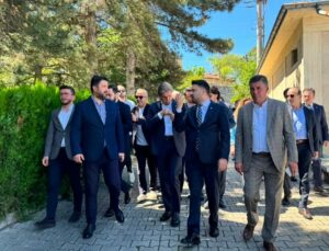 AK Parti Heyeti Mustafapaşa’daki Sandıkları Ziyaret Etti