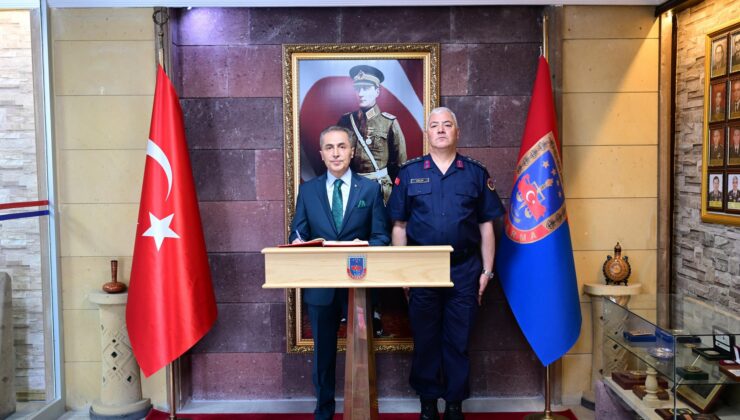 Vali Hüseyin Kök’ten İl Jandarma Komutanlığı’na Ziyaret