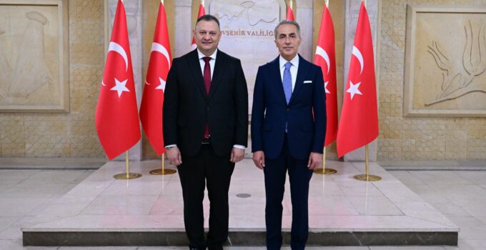 Ülkü Ocakları’ndan Vali Hüseyin Kök’e Nezaket Ziyareti