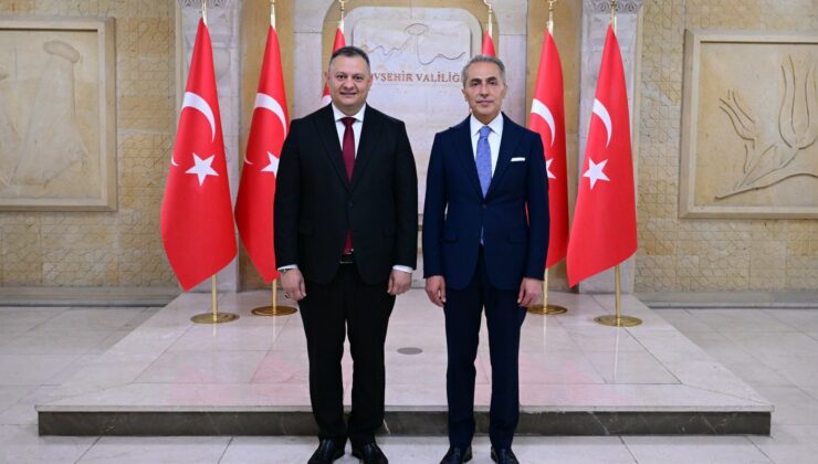 Ülkü Ocakları’ndan Vali Hüseyin Kök’e Nezaket Ziyareti