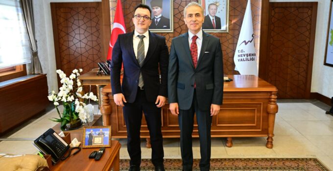 Durmuş Ali Karakoca’dan Vali Hüseyin Kök’e Veda Ziyareti