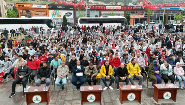 2 Farklı Dev Ekranda Dünya Kupası Heyecanı Yaşandı