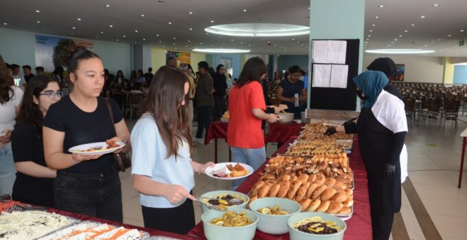 Kardelen’de 8. Sınıf Öğrencilerine LGS Sınavı Öncesi Motivasyon Kahvaltısı