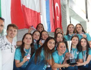 Nevşehir Belediyesi Kadın Sutopu Takımı Türkiye Üçüncüsü Oldu