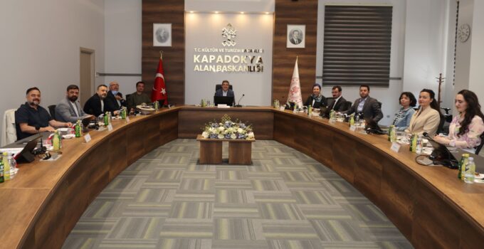 Aslanbay, Sanatçı Kato ve Kapadokya Stratejik İstişare Heyeti Üyeleriyle Görüştü