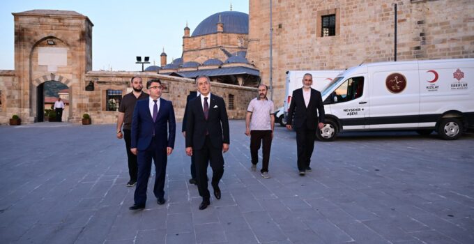Vali Kök, Damat İbrahim Paşa Külliyesi’nde İncelemelerde Bulundu