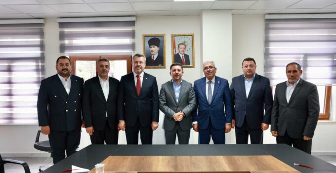 İKNEVDER Yönetiminden Belediye Başkanı Rasim Arı’ya Ziyaret
