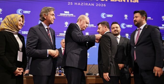 Rasim Arı Resmen AK Parti’de