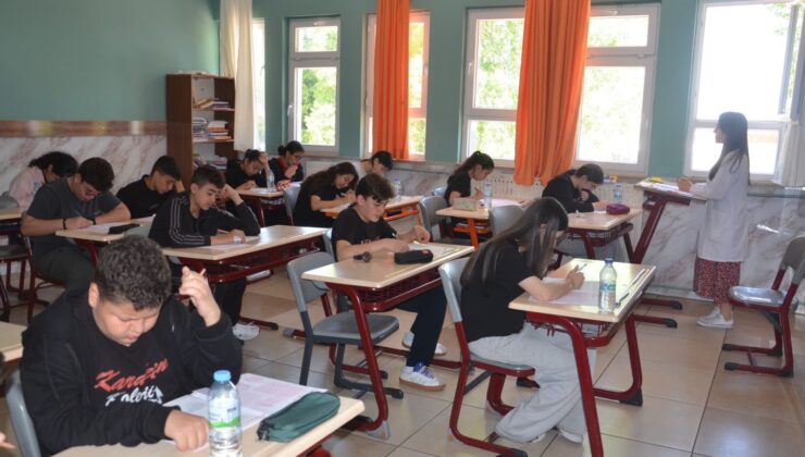 Kardelen’de LGS Sınavı Öncesinde Son Prova Yapıldı