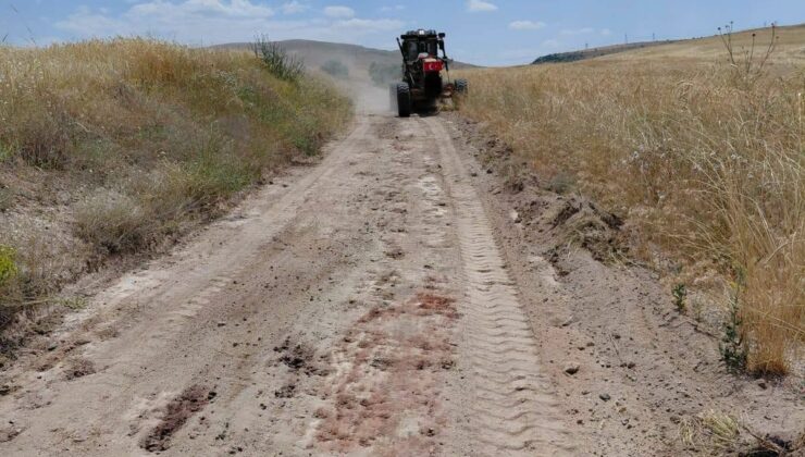 Tatlar Kasabası’nda Hasat Öncesi Arazi Yolları Düzenlendi