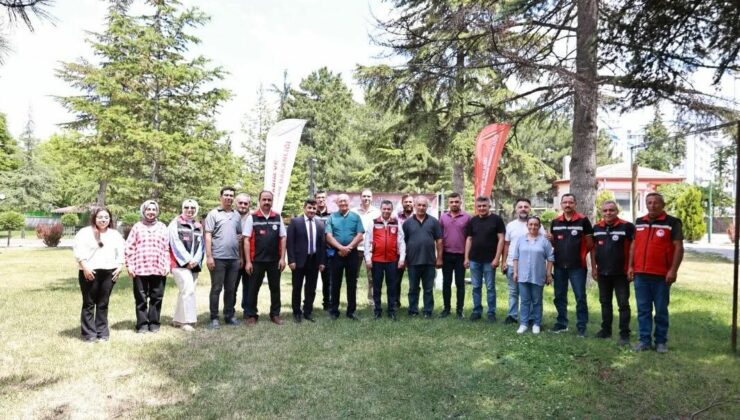 Nevşehir’de Üreticilere Organik Sıvı Gübre Desteği